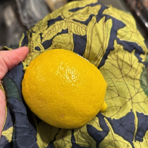 Vera Neumann Vintage Scarf - Picture 4 of 5